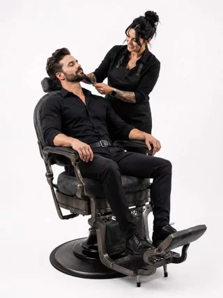 sakai-soho-barber-chair-antique-black-06a6306b02d6eb.jpg