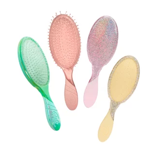 a-must-have-gift-for-everyone-with-hair-06ac340f0deaae.png