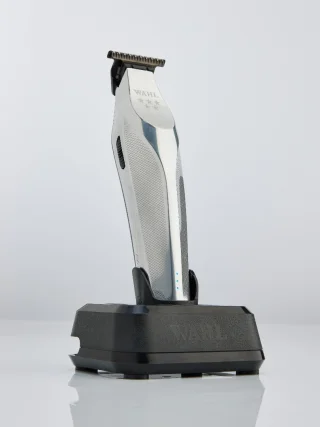 36527_B2B_en-eu_pictures_product_809310_wahl-hi-viz-li-ion--trimmer-cordless_1920x1080_3.jpg.webp