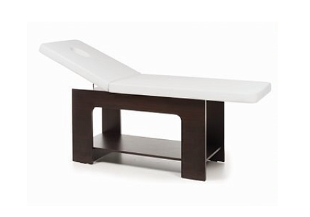 Hoitolatuolit ja pöydät